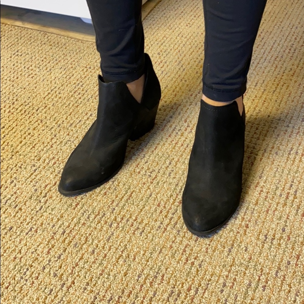 Black Wedges - image 3